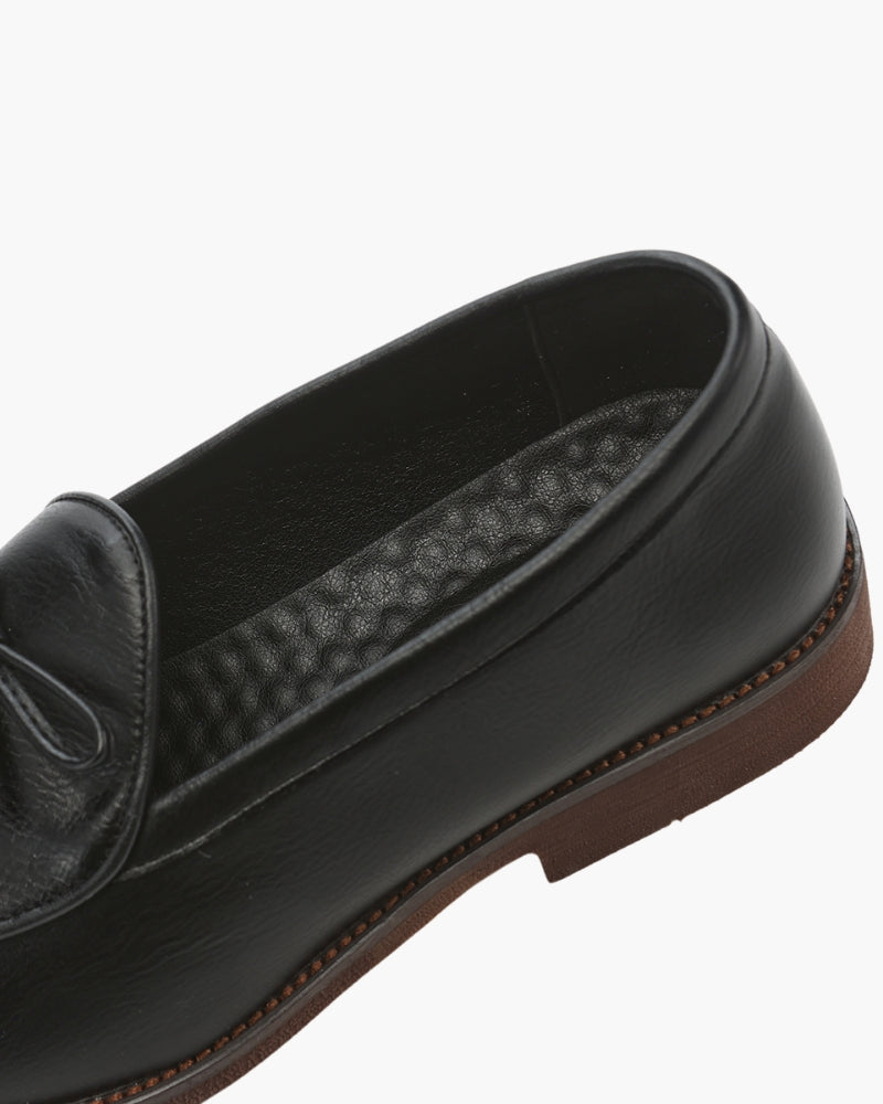 Hampton Lace Loafer – Classic Full-Grain Leather Dress Shoes